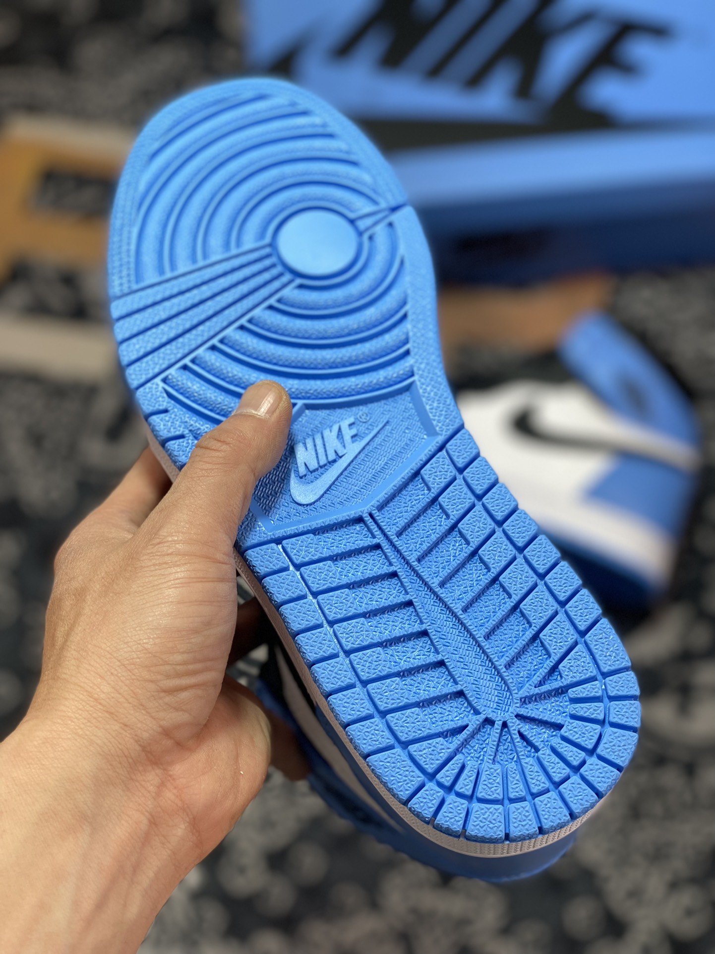 Original grade Dongguan factory produced Air Jordan 1 High ”University Blue” blue and white DZ5485-400-Top High Quatity Cheap Sneakers Fashion Clothing Clothes Bags handbags Shoes of all Brand wholesale With The best Quality And Beautiful Price from China Factory Chinese suppliers wholesaler seller Original grade Dongguan factory produced Air Jordan 1 High ”University Blue” blue and white DZ5485-400