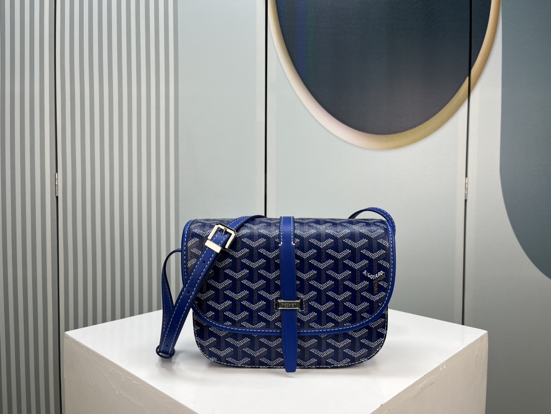 Goyard 邮差包 明星同款，新比例小方形包包 简洁大气实用的小方包 获得很多明星喜爱 手绘花纹特别有自己的特色 Si