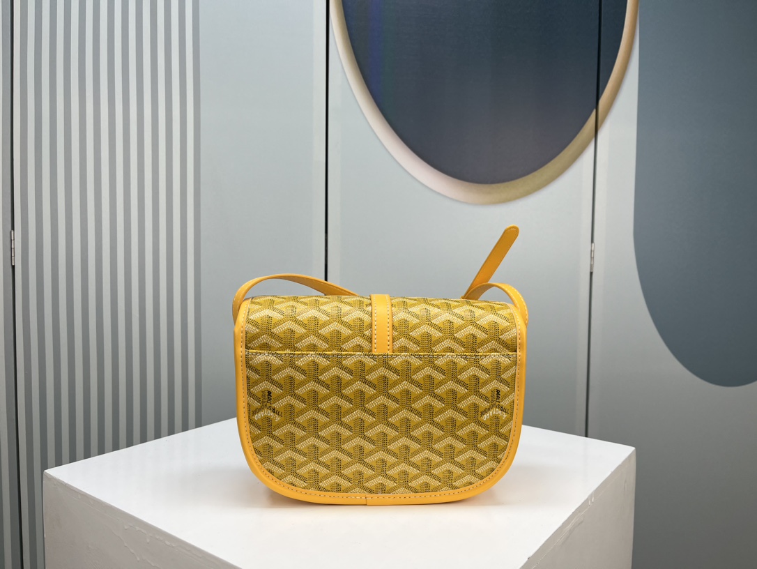 Goyard 邮差包 明星同款，新比例小方形包包 简洁大气实用的小方包 获得很多明星喜爱 手绘花纹特别有自己的特色 Si