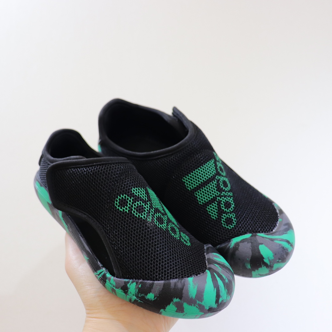AD3.0包头网面凉鞋‼️ AD儿童包头凉鞋 新款，每年的爆款！实在太经典好穿！采用柔韧透气网面，搭配耐磨橡胶鞋底，新升级的质量，比往年更上一个档次✅ 泡棉缓震鞋垫更加轻盈舒适，脚感柔软！与脚底贴合度很好，不会打滑！-选品中心