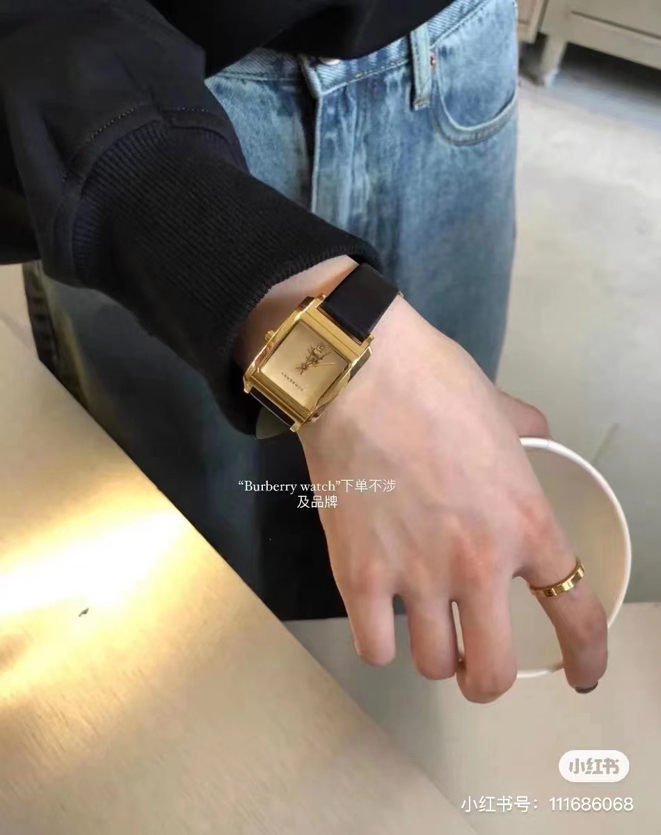 Stylish Burberry Watch: Essential Accessory for Fashionable Women, Exclusively Available Now - 图片 1