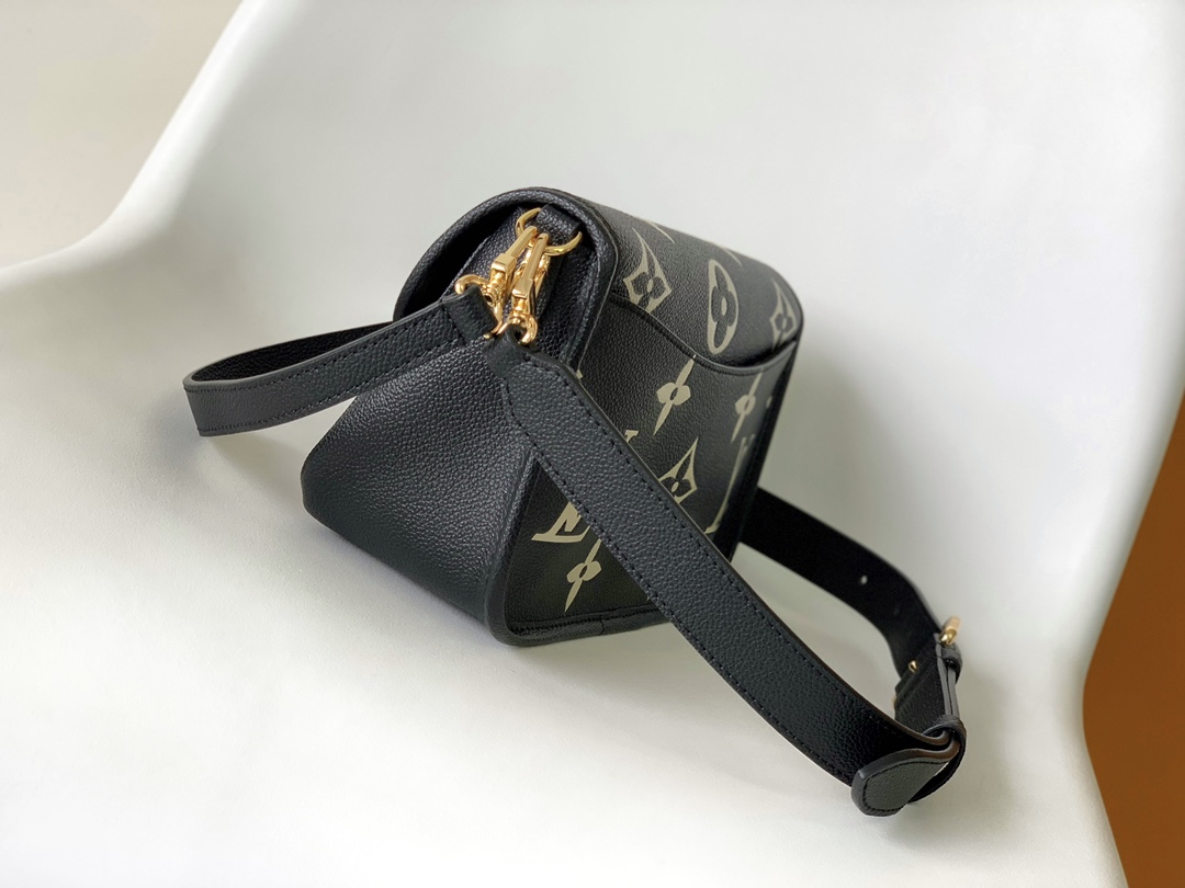 LOUIS VUITTON-LV Diane M46583