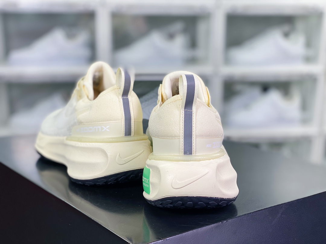 220 ZoomX Invincible Run Flyknit 3”White/Black/Blue/Pink”慢跑鞋“针织米白”DR2615-121