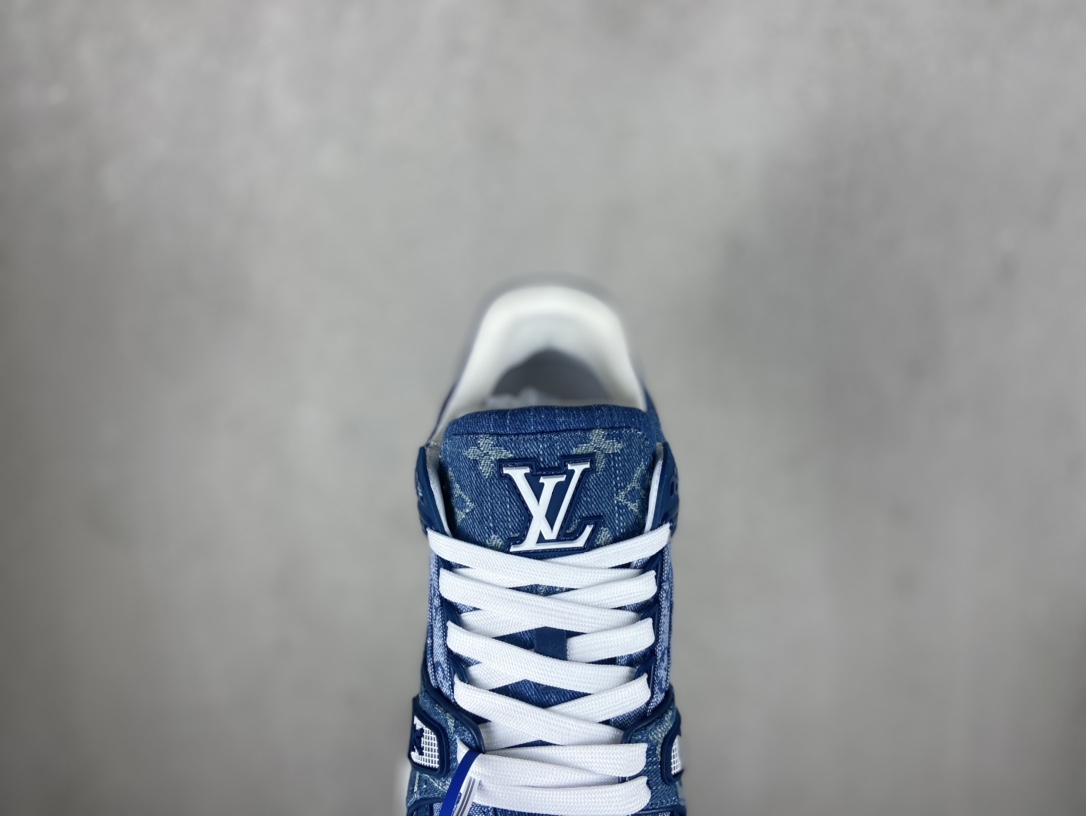 Virgil Abloh personally designed the new LV Louis Vuitton Louis Vuitton Trainer Sneaker Low casual sports culture versatile basketball shoes