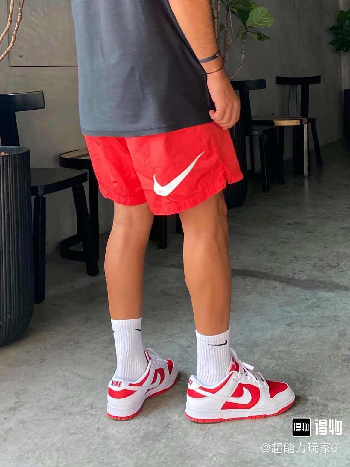 Stussy x Nike Beach Basketball Shorts: Comfortable, Functional, and Stylish Collaboration - 图片 2