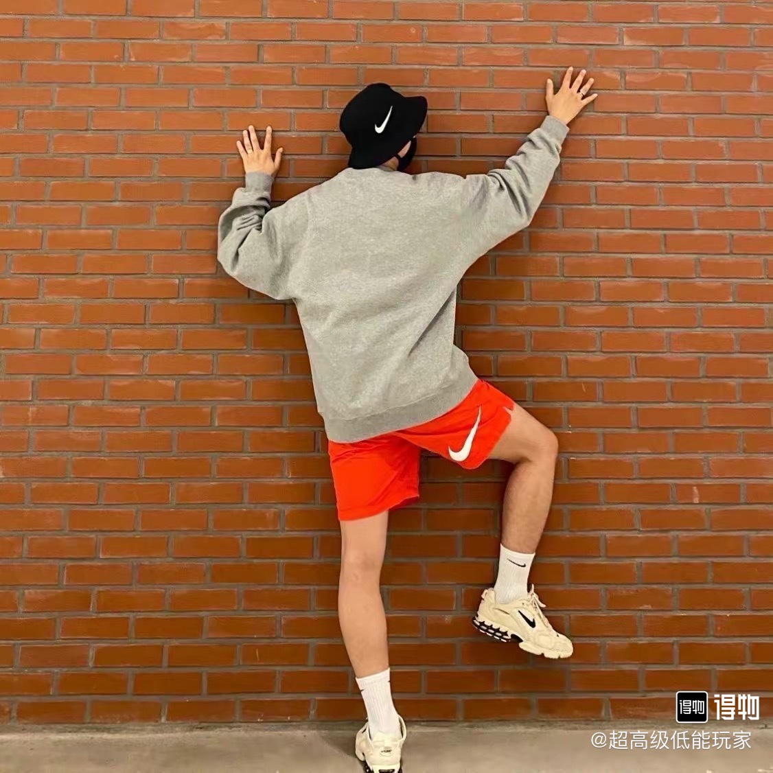 Stussy x Nike Beach Basketball Shorts: Comfortable, Functional, and Stylish Collaboration - 图片 9