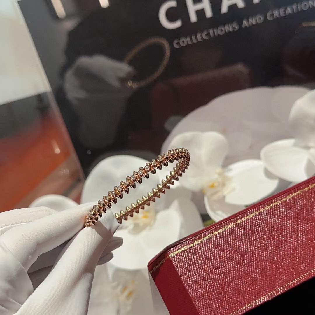Cartier Clash de Cartier系列玩转跃动光影