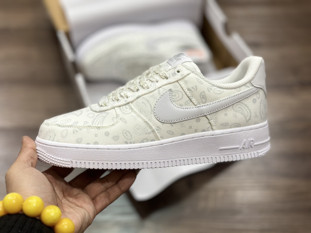 220 Nike Air Force 1 LOW 空军一号低帮运动鞋 DG2296-088