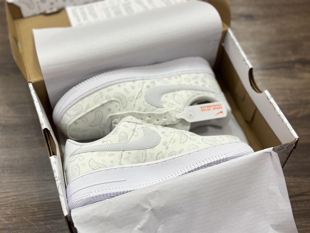220 Nike Air Force 1 LOW 空军一号低帮运动鞋 DG2296-088