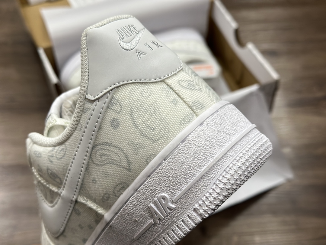220 Nike Air Force 1 LOW 空军一号低帮运动鞋 DG2296-088