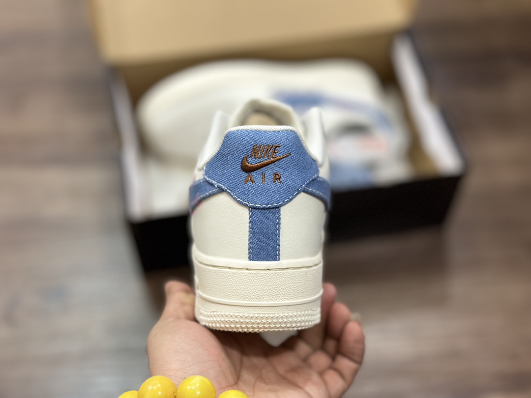 200 Nike Air Force 1 LOW 空军一号低帮运动鞋  FJ7740-141