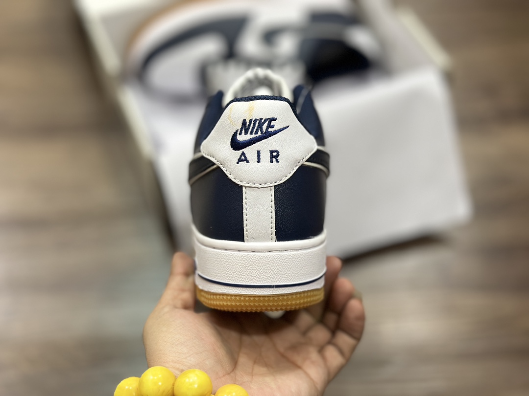 220 Nike Air Force 1 LOW 空军一号低帮运动鞋  AW2296-003