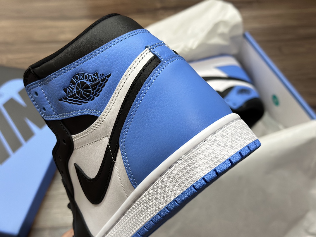 320 Air Jordan 1 High AJ1 乔1黑蓝脚趾 DZ5485-400
