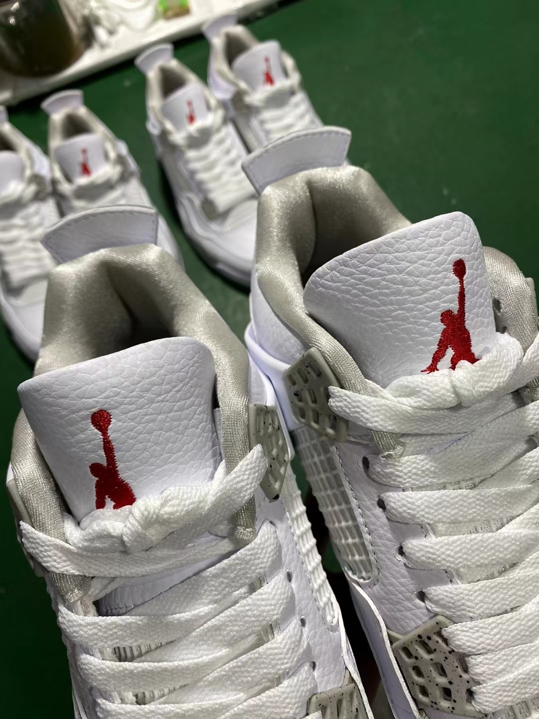 AJ4白奥利奥鞋码40-47.5总裁