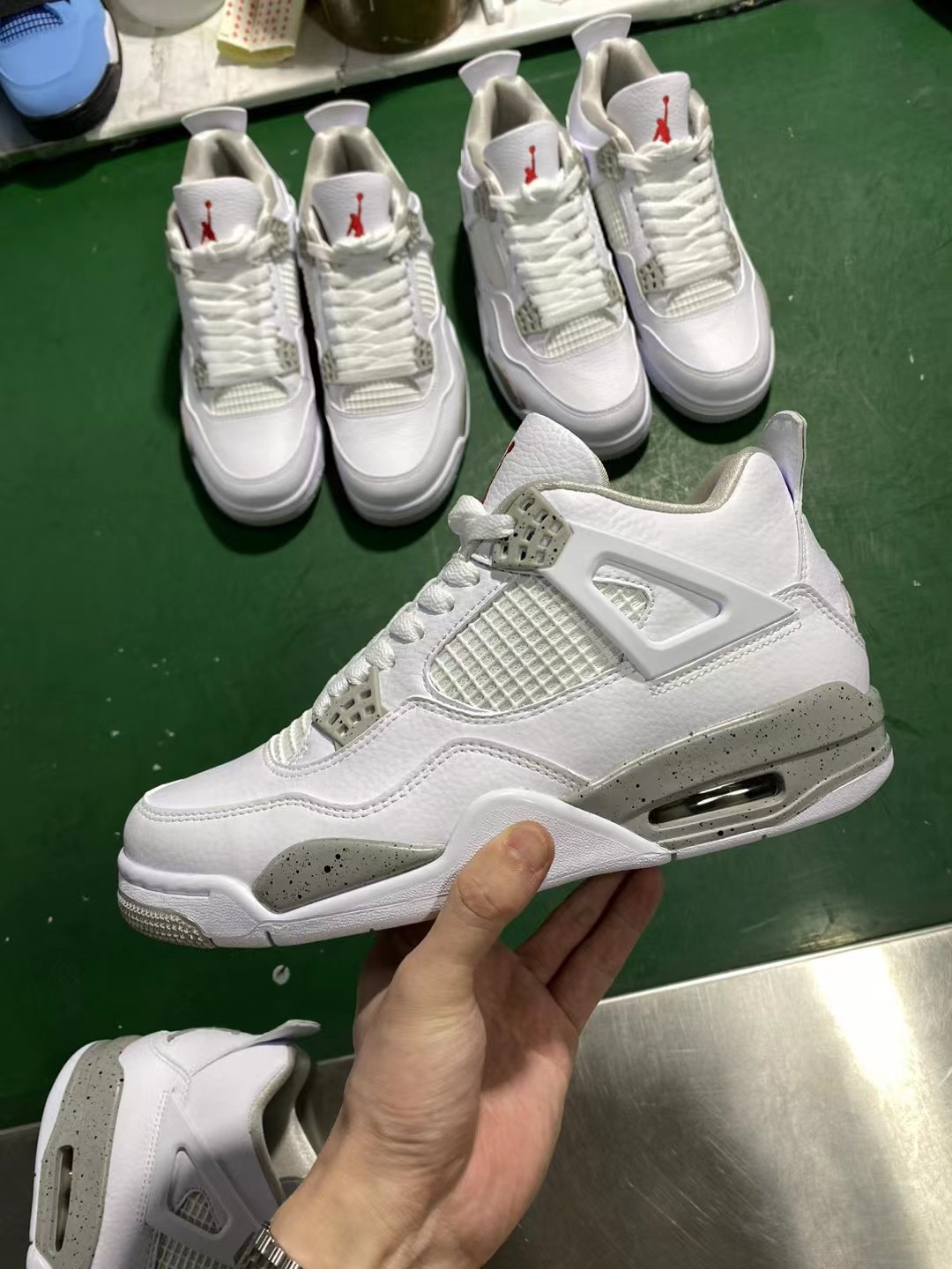 AJ4白奥利奥鞋码40-47.5总裁