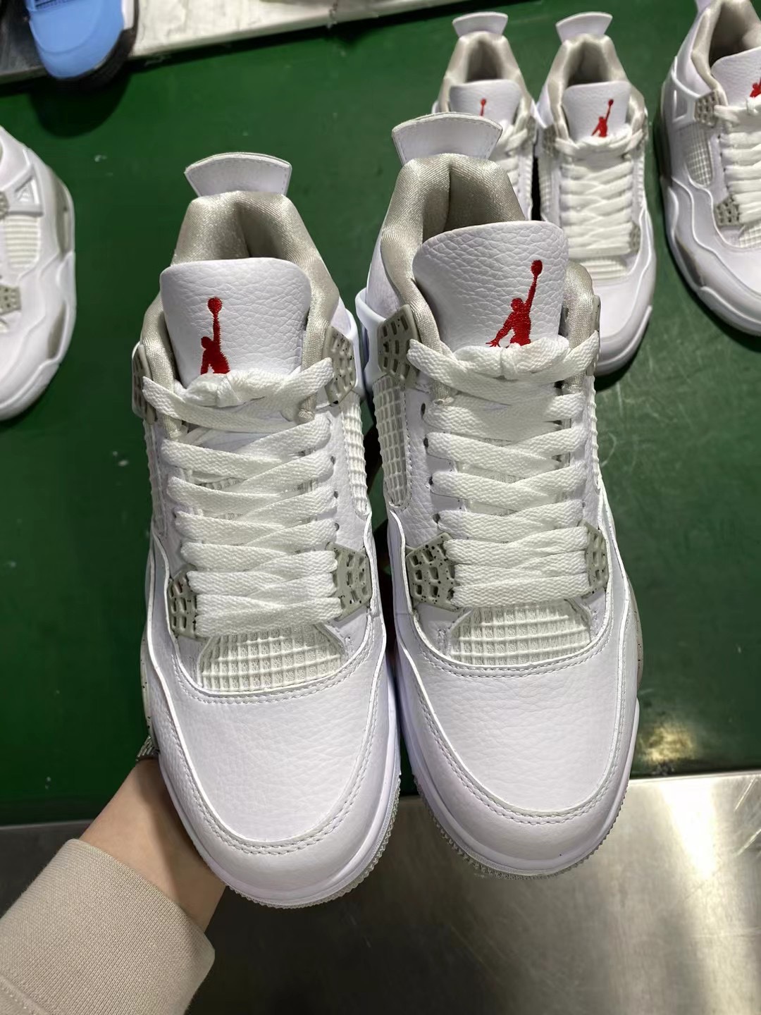 AJ4白奥利奥鞋码40-47.5总裁