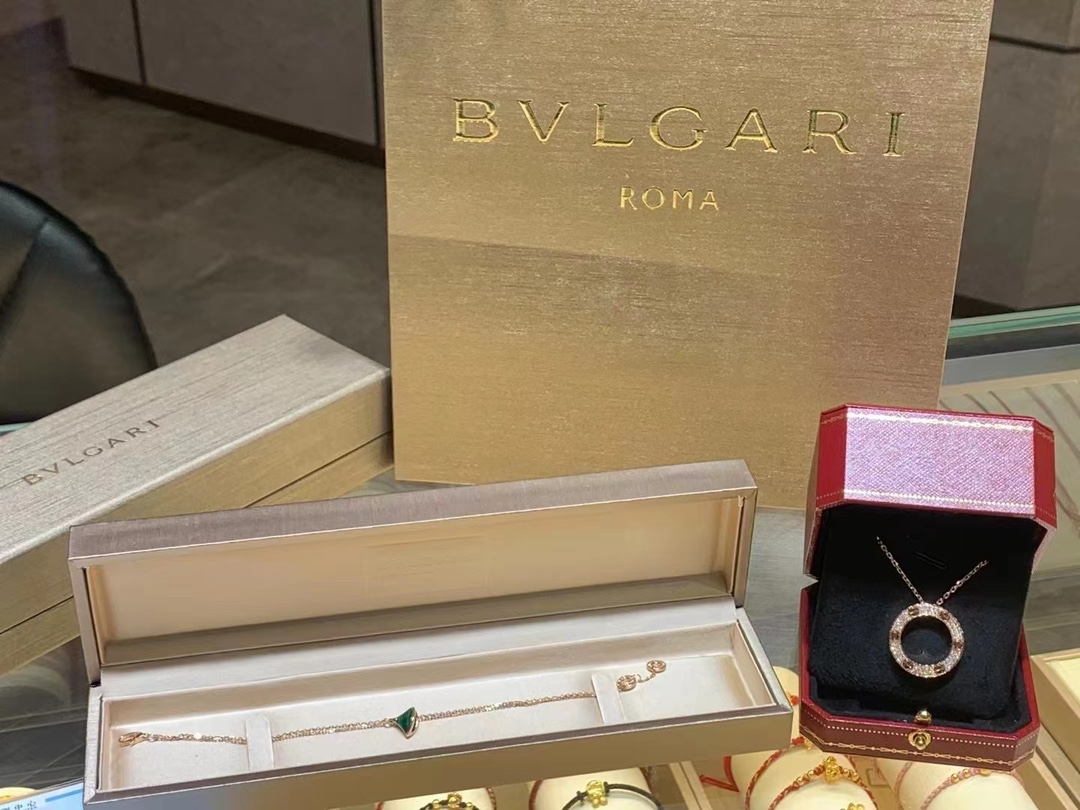 Bvlgari 宝格丽 小裙子双层手链