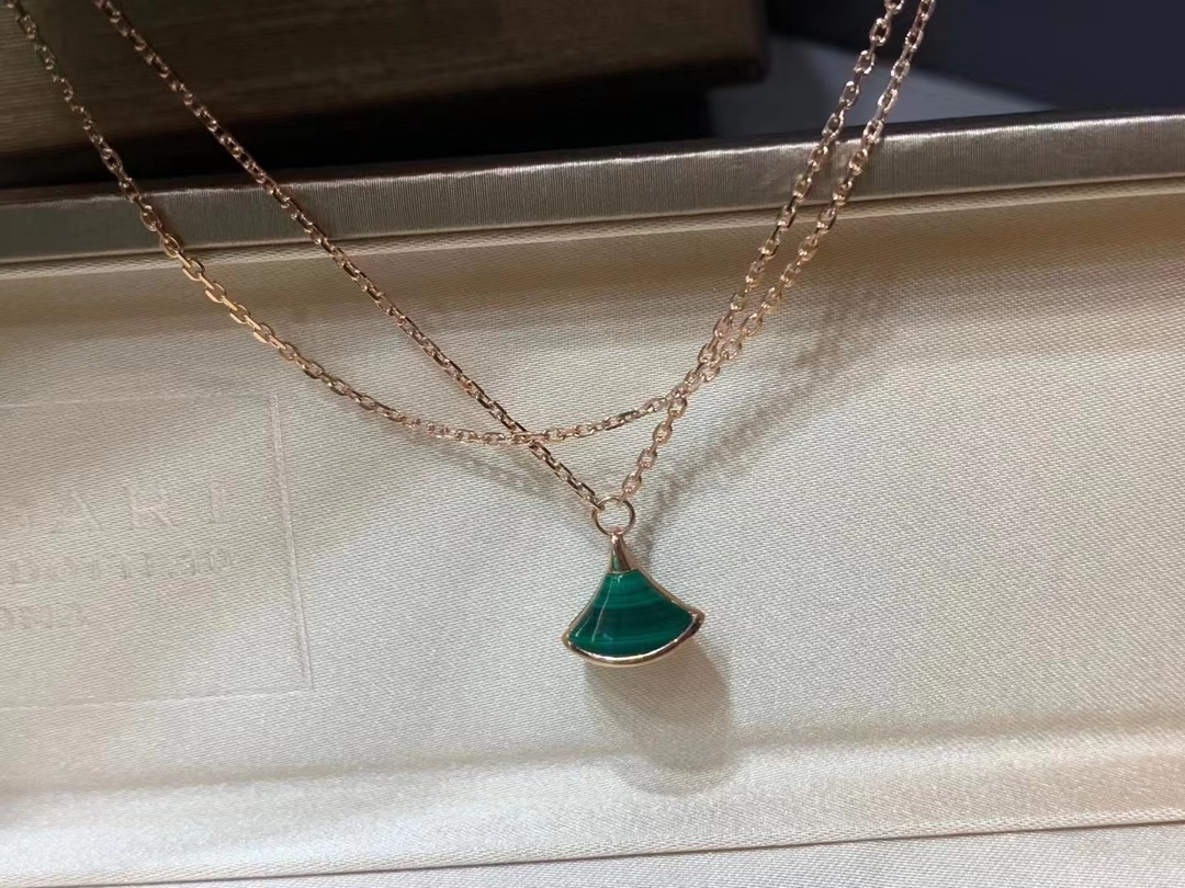 Bvlgari 宝格丽 小裙子双层手链