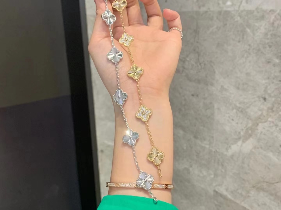 Van Cleef & Arpels Vca白金镭射五花
