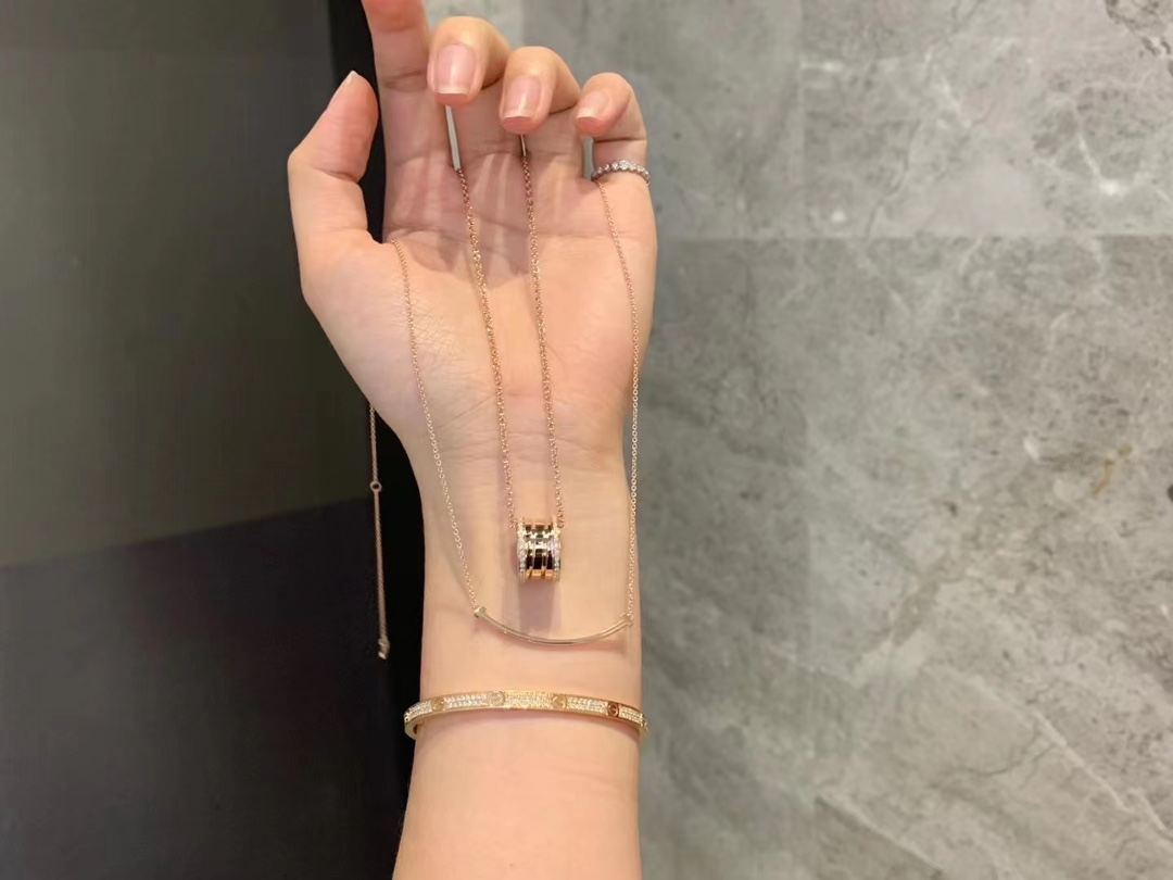 Bvlgari 宝格丽 18k金 两边钻弹簧项链