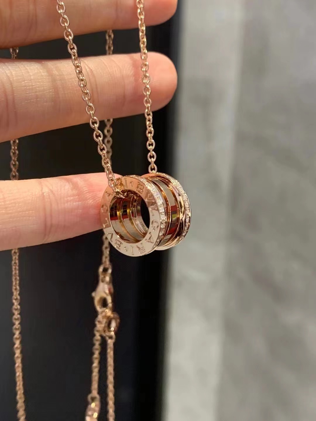 Bvlgari 宝格丽 18k金 两边钻弹簧项链