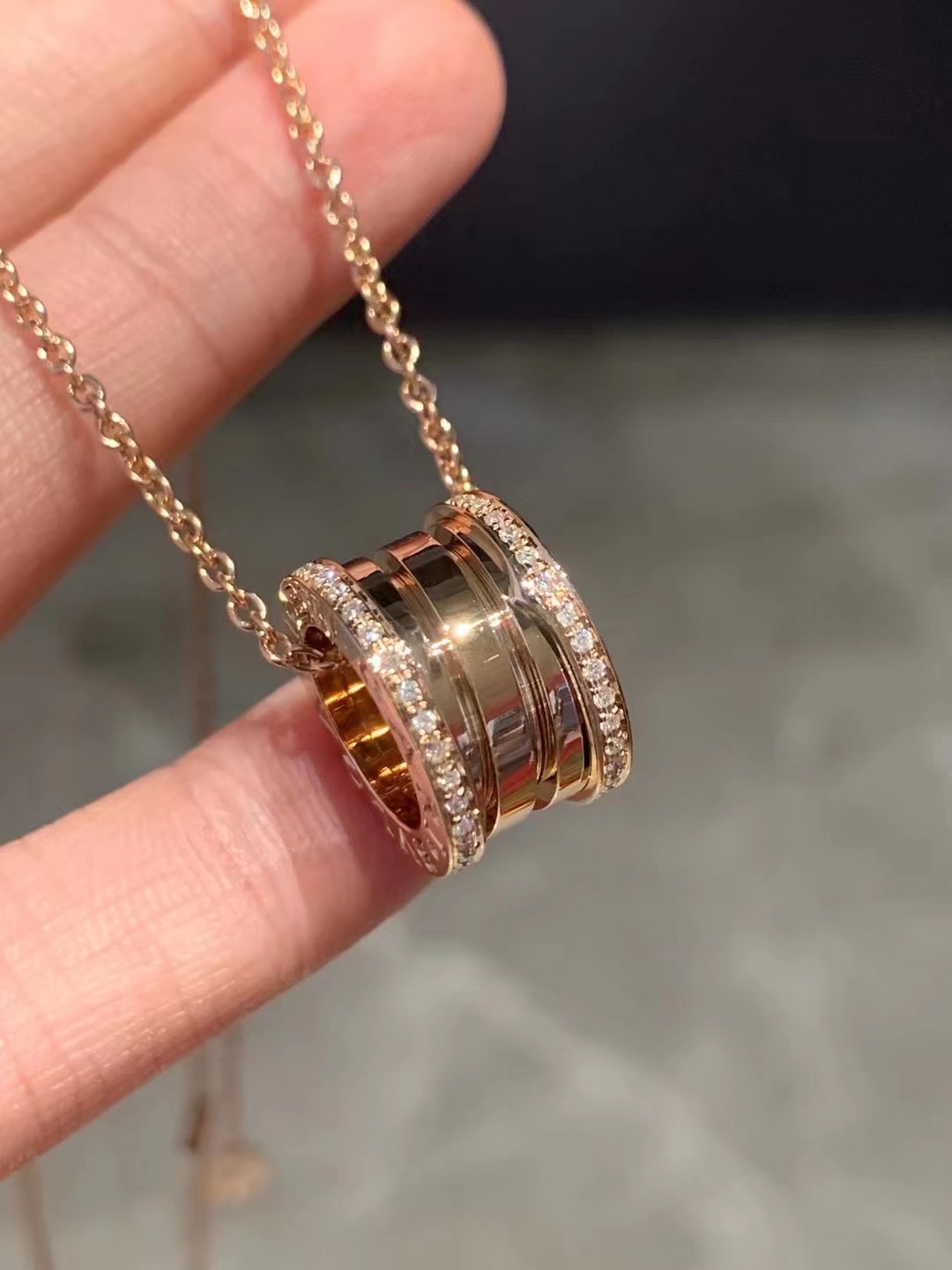 Bvlgari 宝格丽 18k金 两边钻弹簧项链