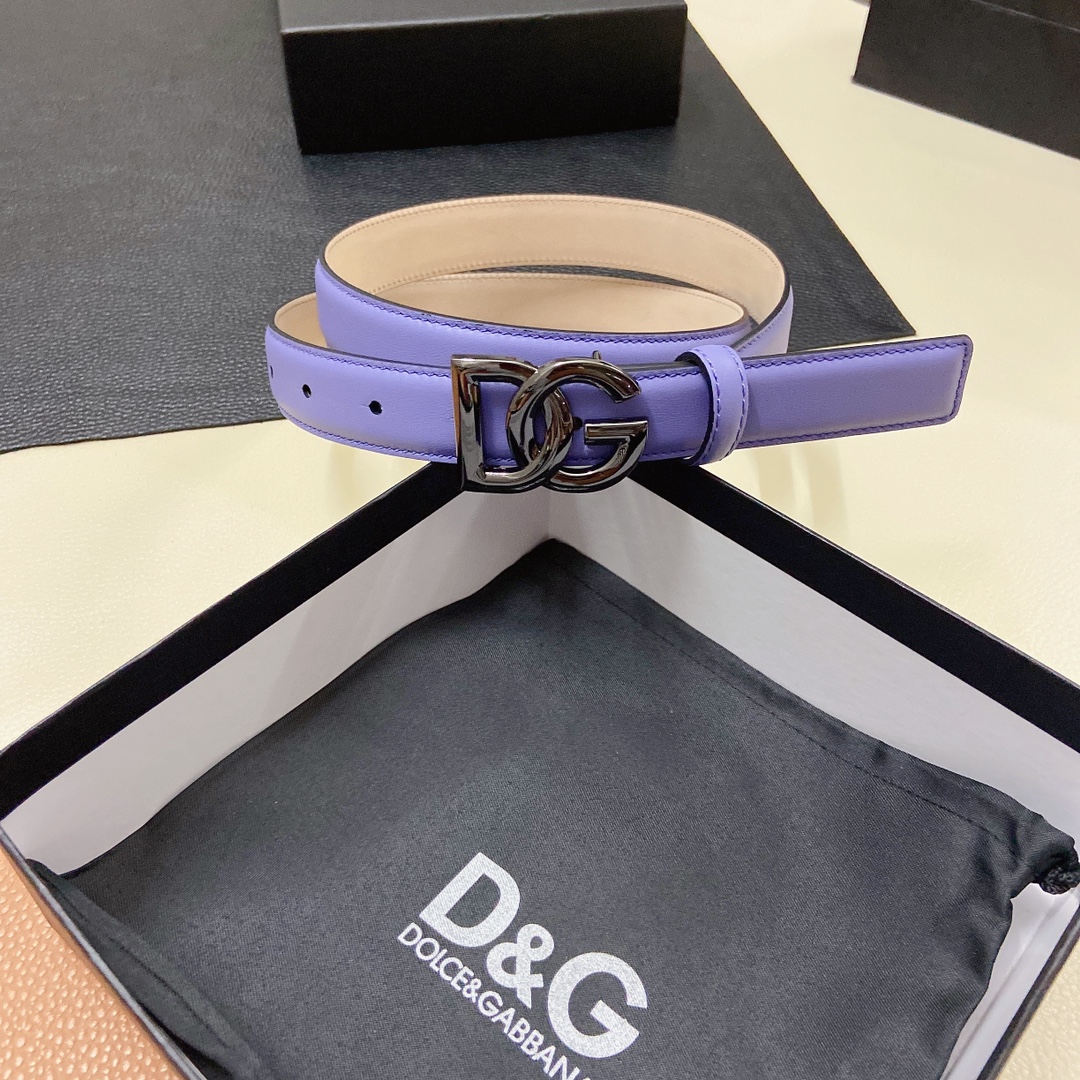 D&G杜嘉班纳双面小牛皮腰带缀以电镀