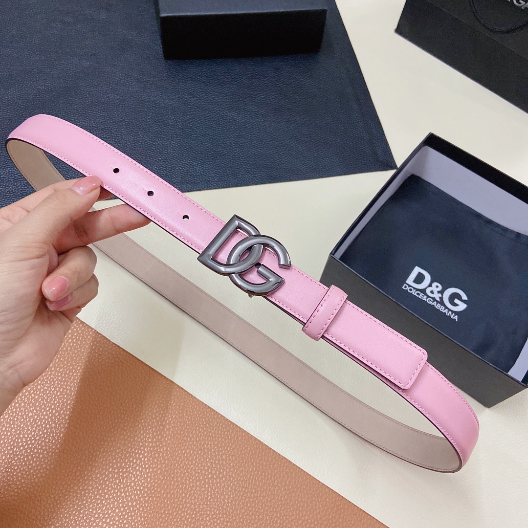 D&G杜嘉班纳双面小牛皮腰带缀以电镀