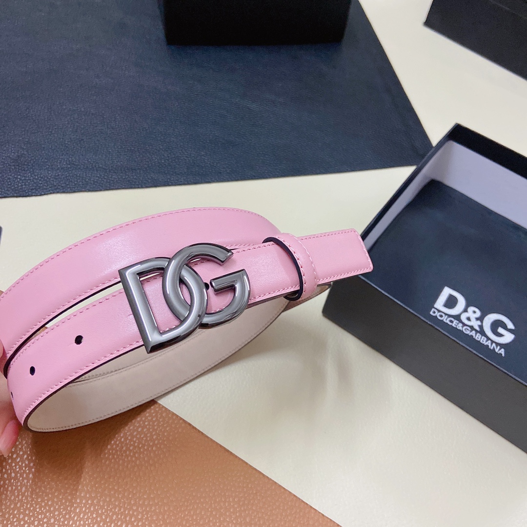 D&G杜嘉班纳双面小牛皮腰带缀以电镀
