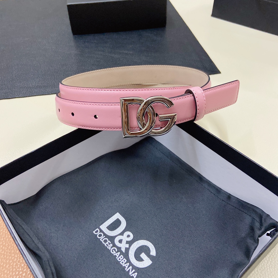 D&G杜嘉班纳双面小牛皮腰带缀以电镀