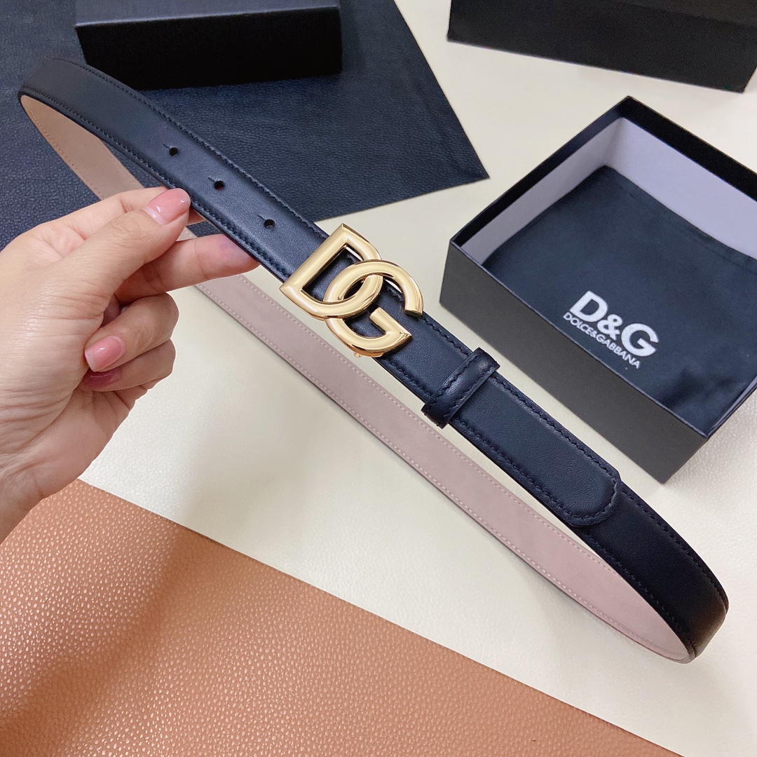 D&G杜嘉班纳双面小牛皮腰带缀以电镀