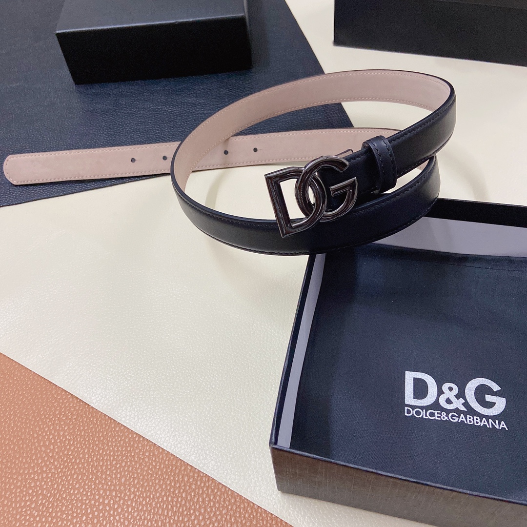 D&G杜嘉班纳双面小牛皮腰带缀以电镀