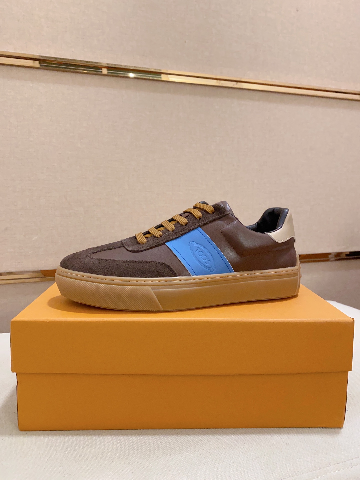 Precio de fábrica 240Tods Tods 2023 zapatos de los hombres contador de mercancías originales! La mej