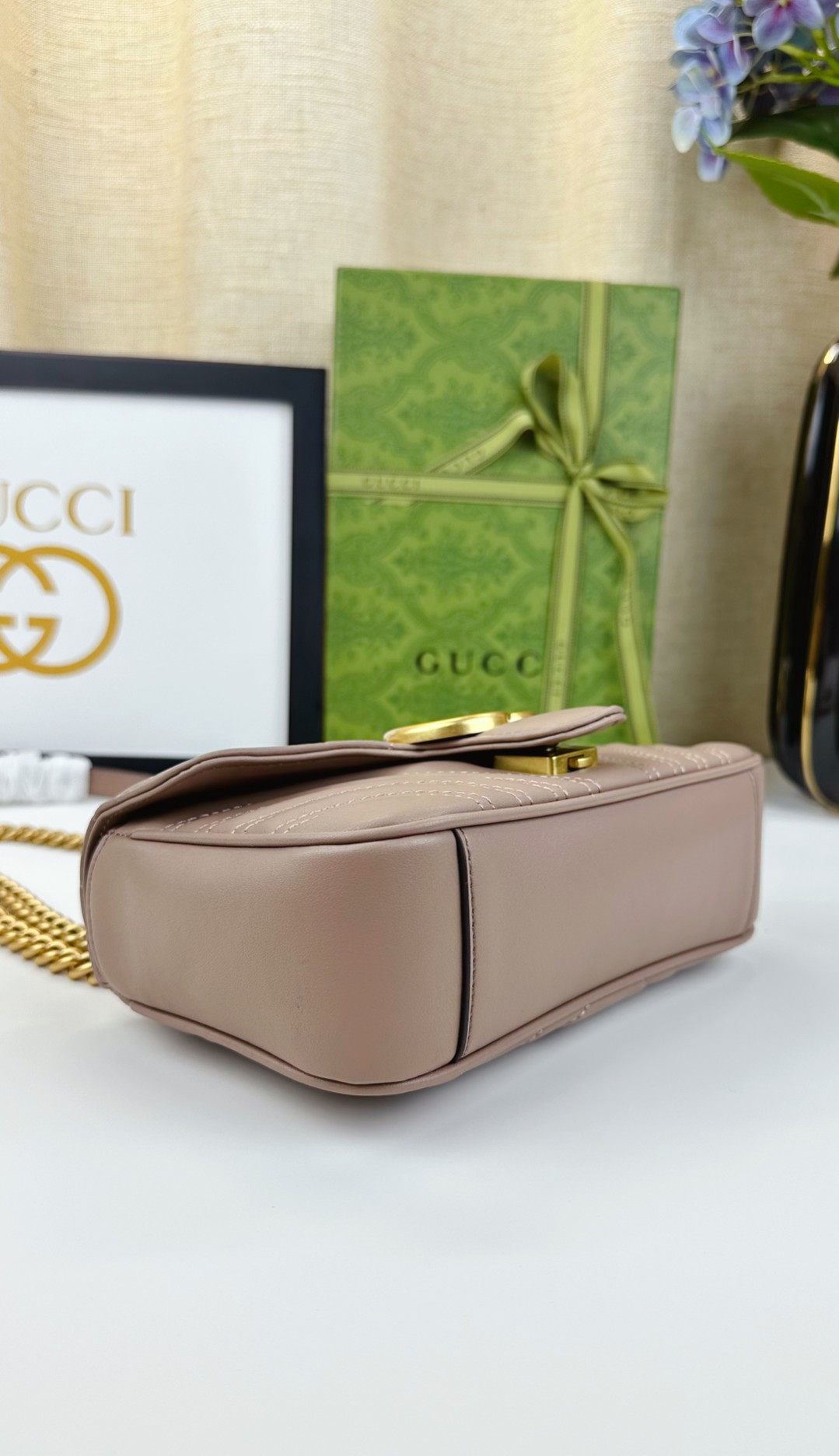 Gucci GG Marmont 小号 美バッグ - 優雅なデザイン