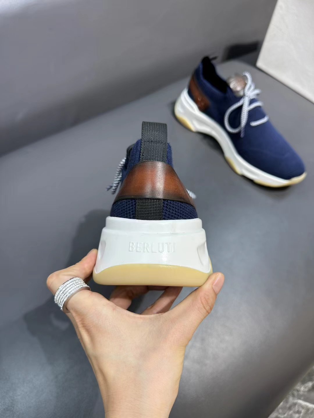 Spring/Summer nueva colección, la única versión en el mercado de los zapatos deportivos para hombre 