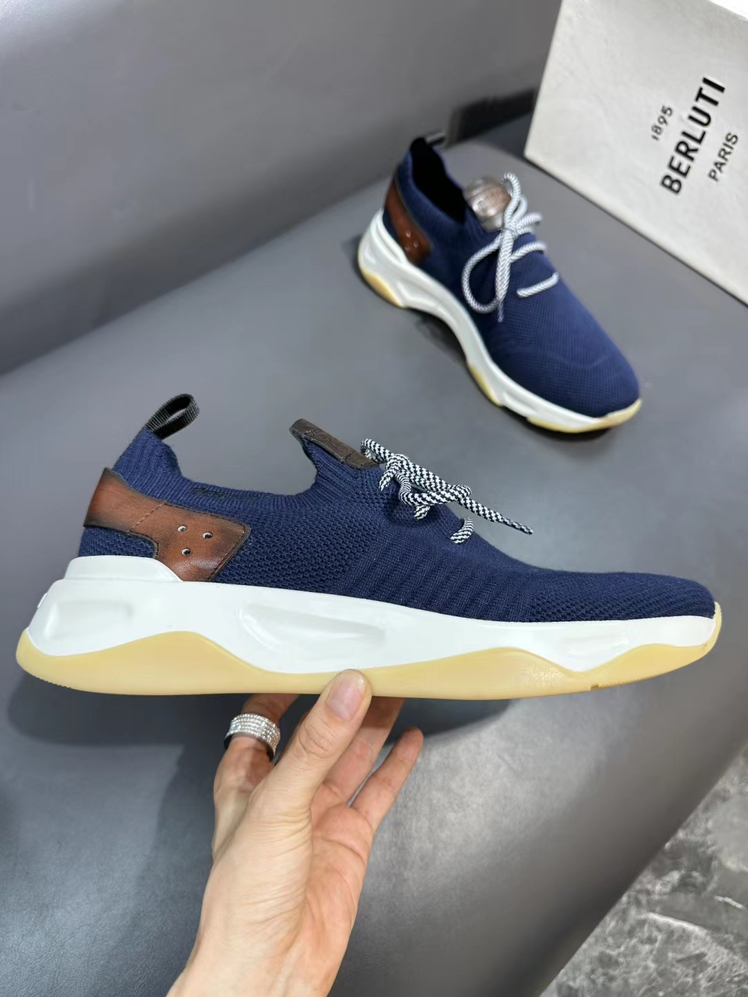 Spring/Summer nueva colección, la única versión en el mercado de los zapatos deportivos para hombre 