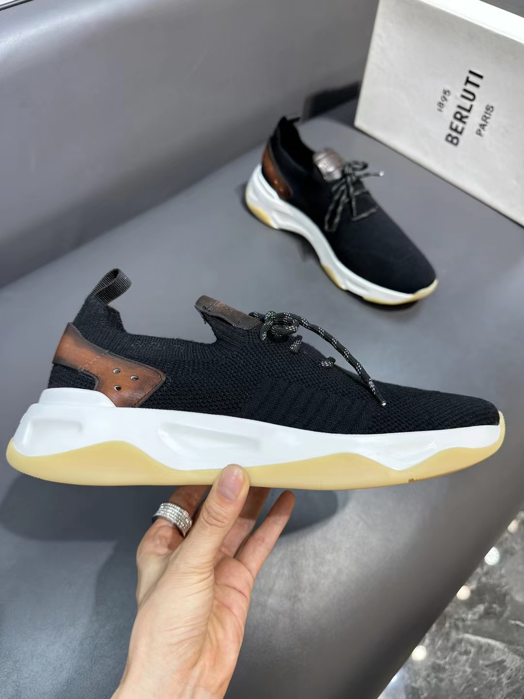 Spring/Summer nueva colección, la única versión en el mercado de los zapatos deportivos para hombre 