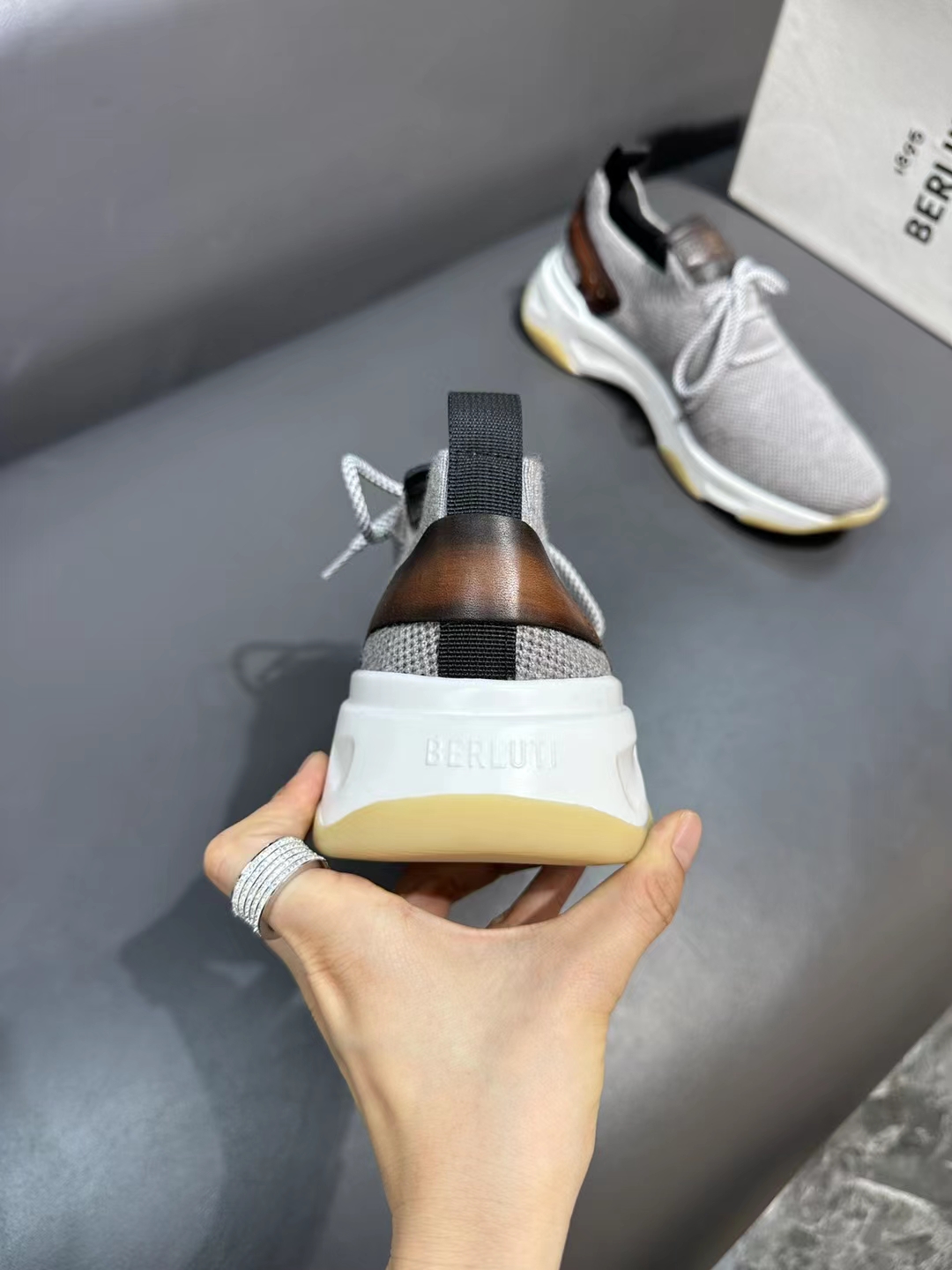 Spring/Summer nueva colección, la única versión en el mercado de los zapatos deportivos para hombre 