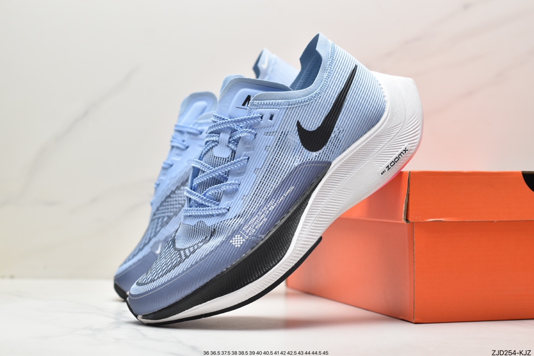 240 耐克Nike ZoomX Vaporfly Next% 马拉松跑步鞋鞋面使用了全新 Vaporweave 科技 FD0713-400