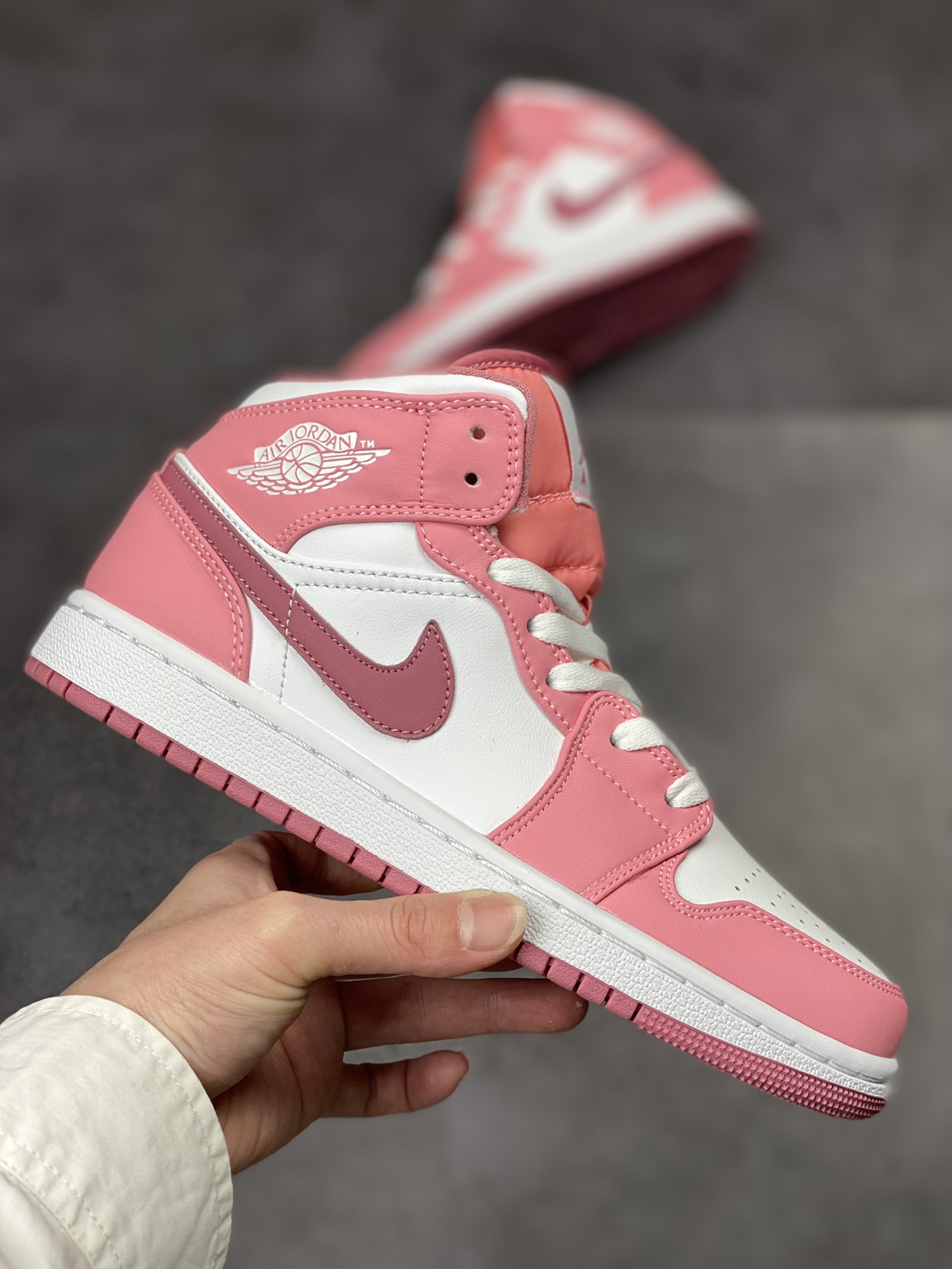 220 Air Jordan 1 Mid 少女粉脚趾DQ8423-616