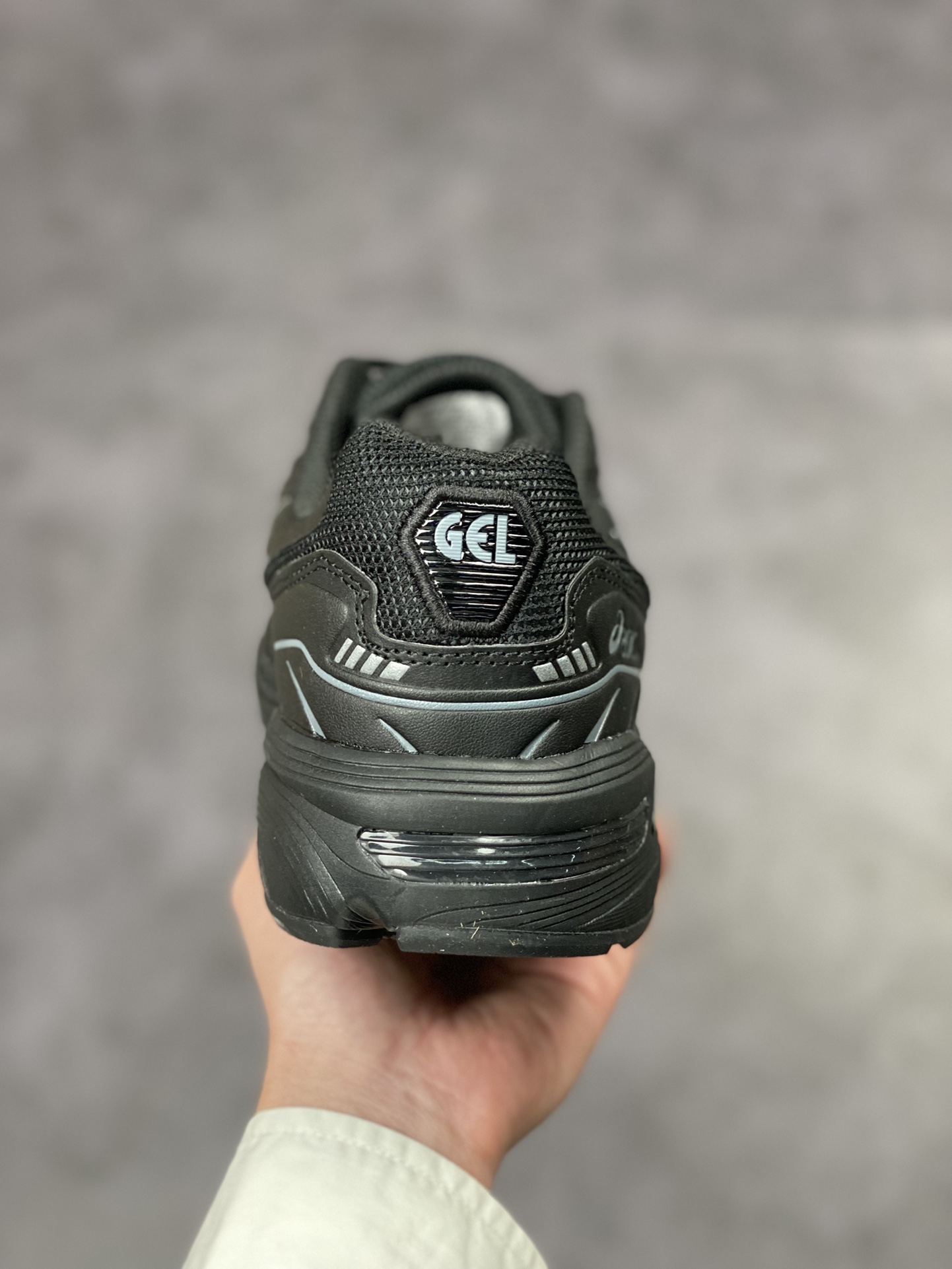 180 亚瑟士/ASICS Tiger GEL-1090系列 1021A275-101