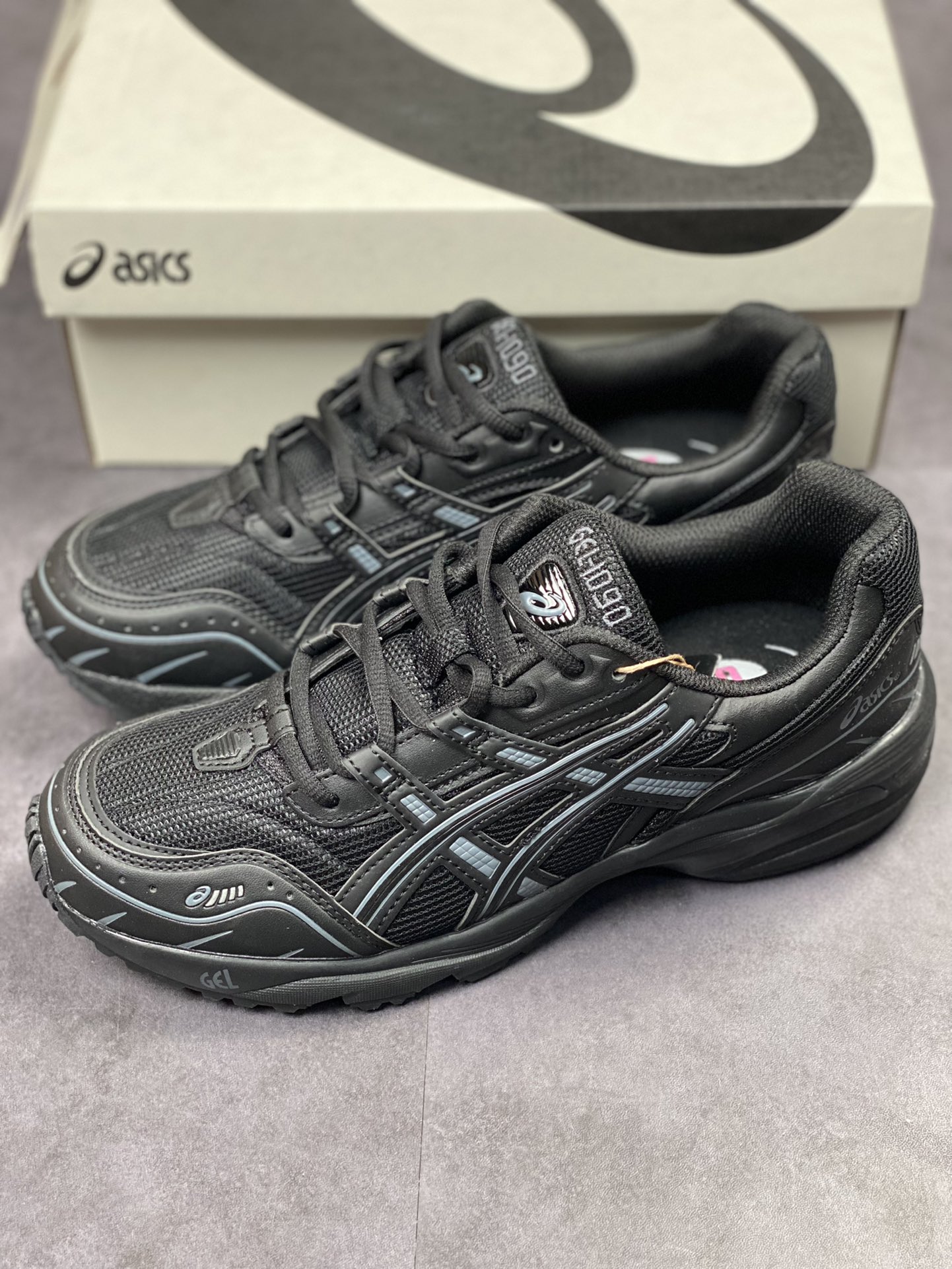 180 亚瑟士/ASICS Tiger GEL-1090系列 1021A275-101