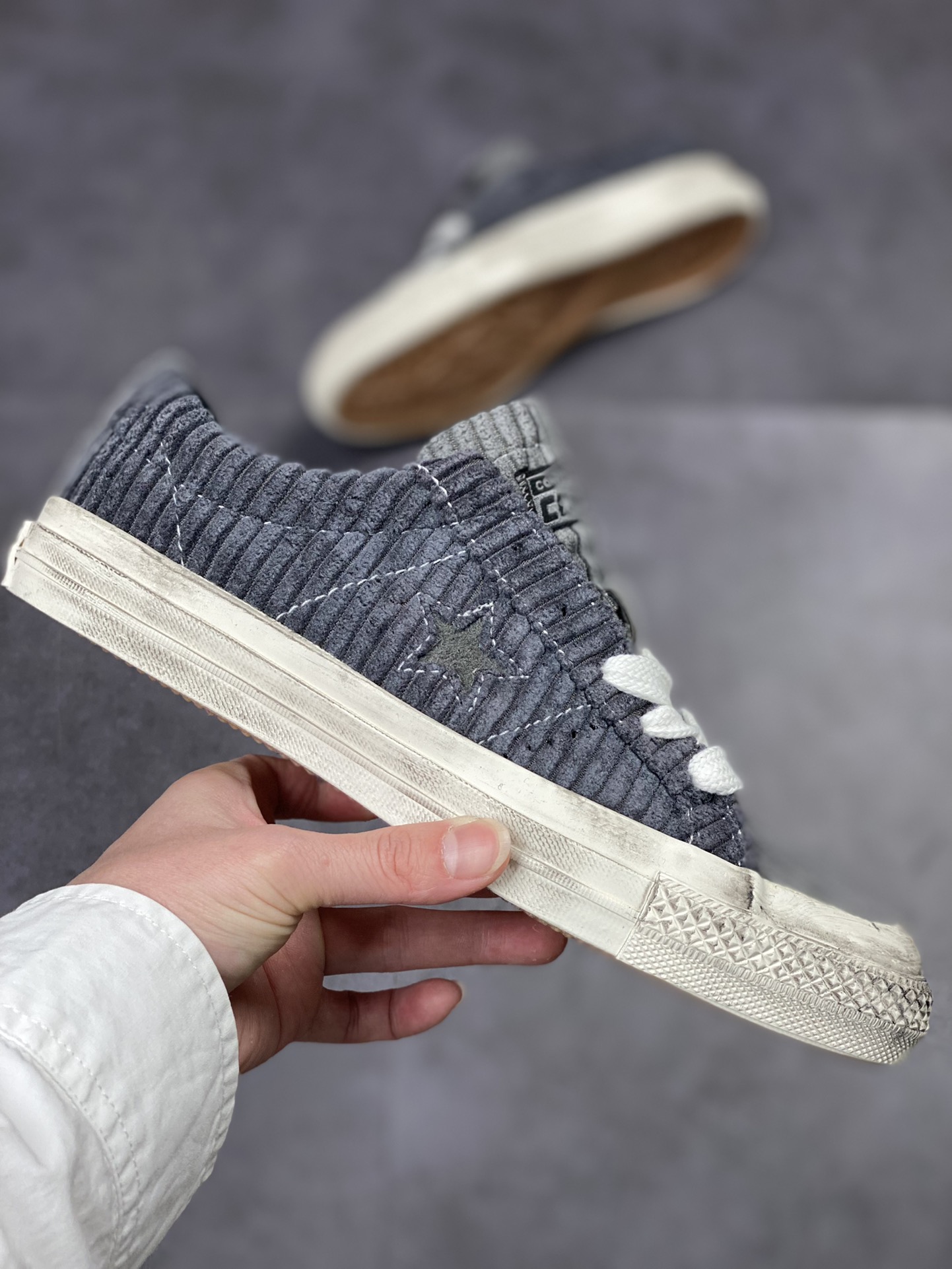 160 Converse One Star Pro OX 一星复古灯芯绒做旧低帮休闲板鞋A04973C