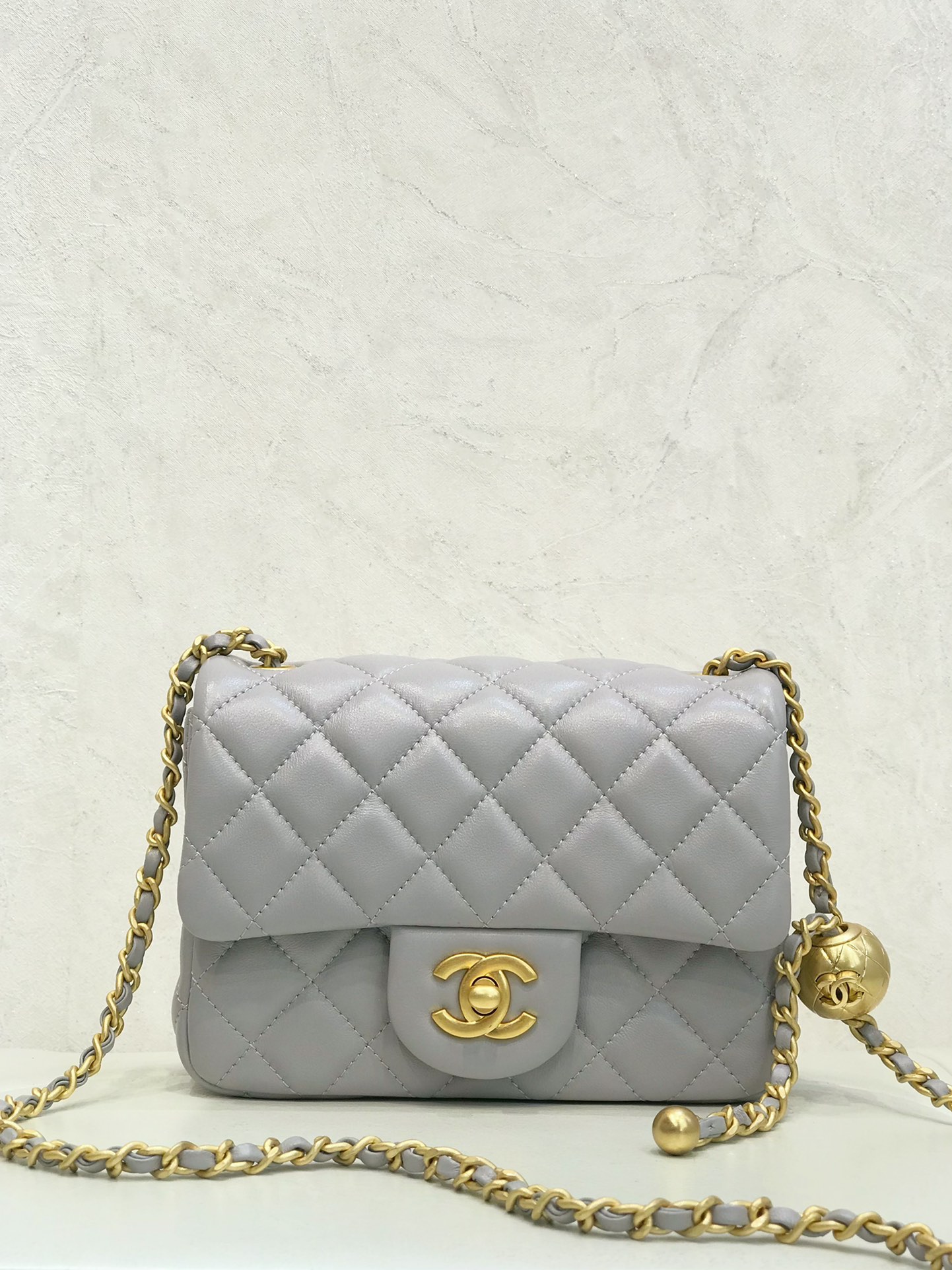 CHANEL cuir d'origine agneau matelassé classique valeur sûre souple et épais sac à chaîne - qualité supérieure