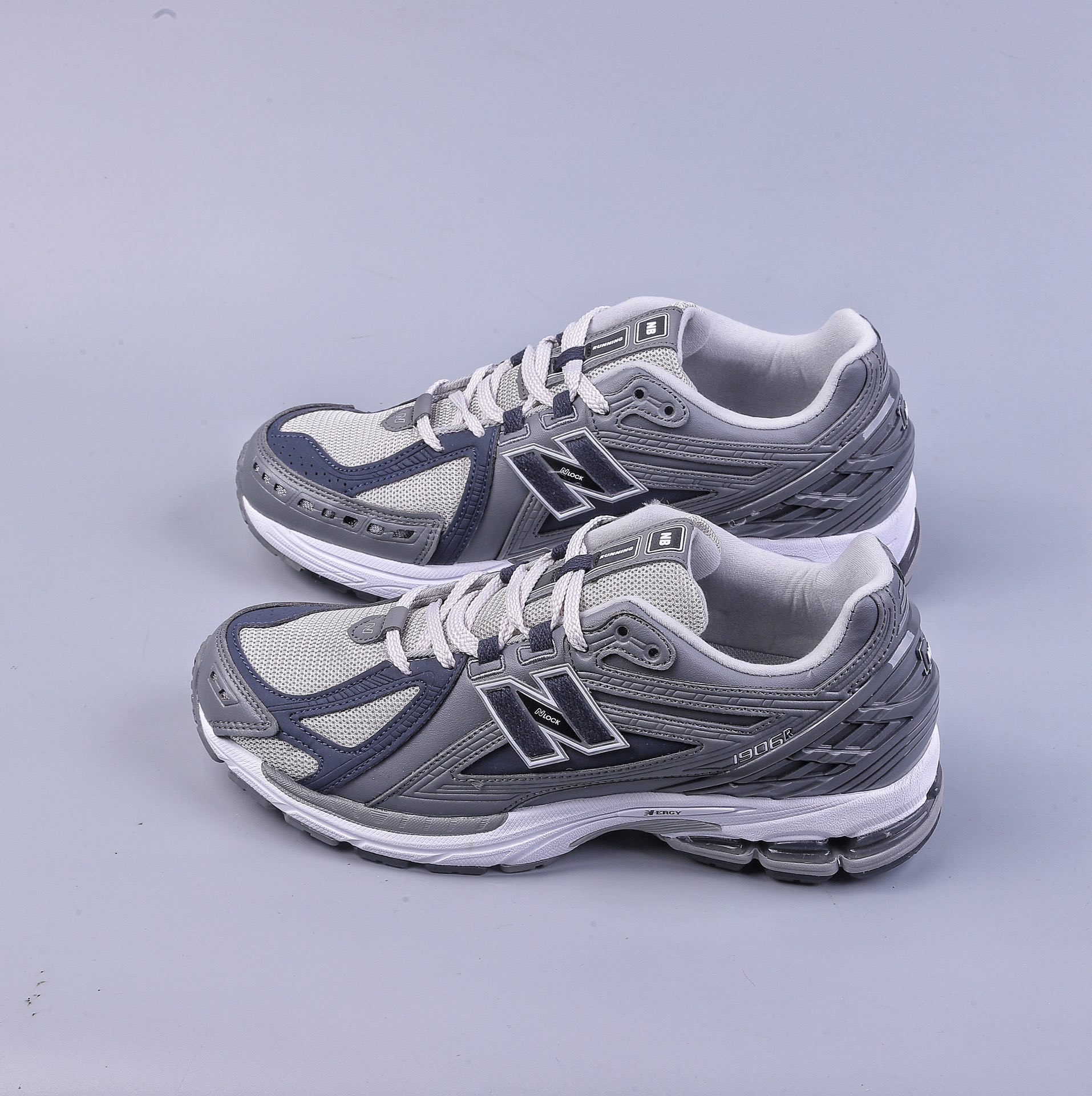 New Balance 1906 Series Retro Dad Style Casual Sports Jogging Shoes M1906RC