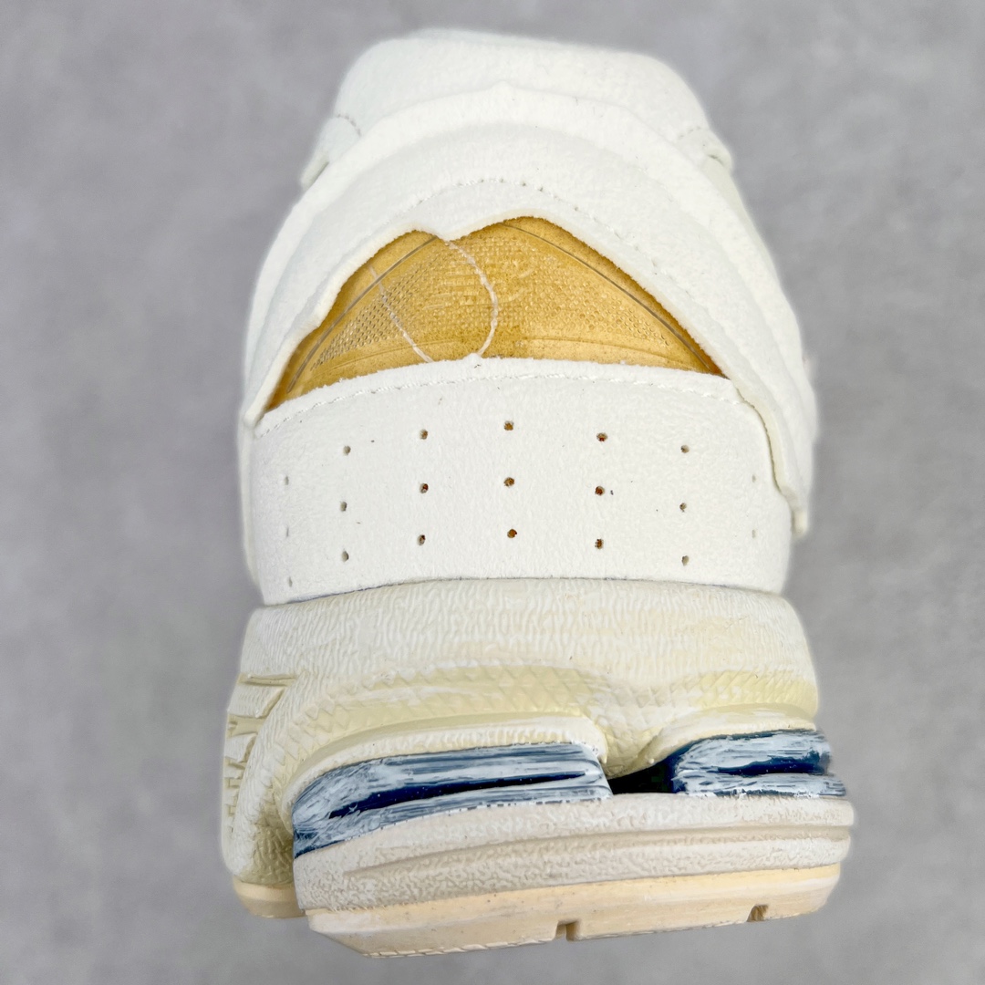 图片[8]-＃特价福利 New Balance NB2002系列 男女休闲慢跑鞋 必备的时髦单品之一 最新出的2002R系列 这款延续了经典科技 升级版N-ERGY缓震物料机能与材质上脚太舒适了 鞋面的柔软麂皮搭配尼龙网布 特别透气而且还复古感 不管是搭配牛仔裤还工装裤都是百搭！小红书众多博主上脚推荐！实拍调校N版已经零色差零失真 百分百还原实物色彩所见即所得 不存在货不对板色差等低级问题 选购参考实物拍摄 不混卖不参货 只用心做好货严格选品 承诺混一赔十 尺码：36 36.5 37 37.5 38 38.5 39.5 40 40.5 41.5 42 42.5 43 44 45-选品中心