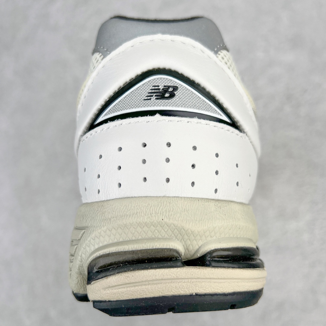 图片[8]-＃M纯原 New Balance ML2002RQ 白色 NB新百伦潮流复古织物皮革减震防滑耐磨轻便低帮跑步鞋 原档数据独立私模大底 唯一正确六层组合大底 RB前软后硬 百分百还原原鞋脚感 基于市场现有版本全新升级调整 NB市场最强产物 全网最全配色加持 全套原楦原纸板原厂数据开发 全鞋电脑针车加持 原厂网布 原装进口头层翻毛皮料正确绒感卡色 正确中底拉帮中底网布细节 一比一手工擦旧效果 冲裁组合 匠心打造 耗时两个月开发完成 工艺极其复杂难度可想而知 高端零售专供产物 尺码：36 37 37.5 38 38.5 39.5 40 40.5 41.5 42 42.5 43 44 44.5 45 45.5 46.5 47-选品中心