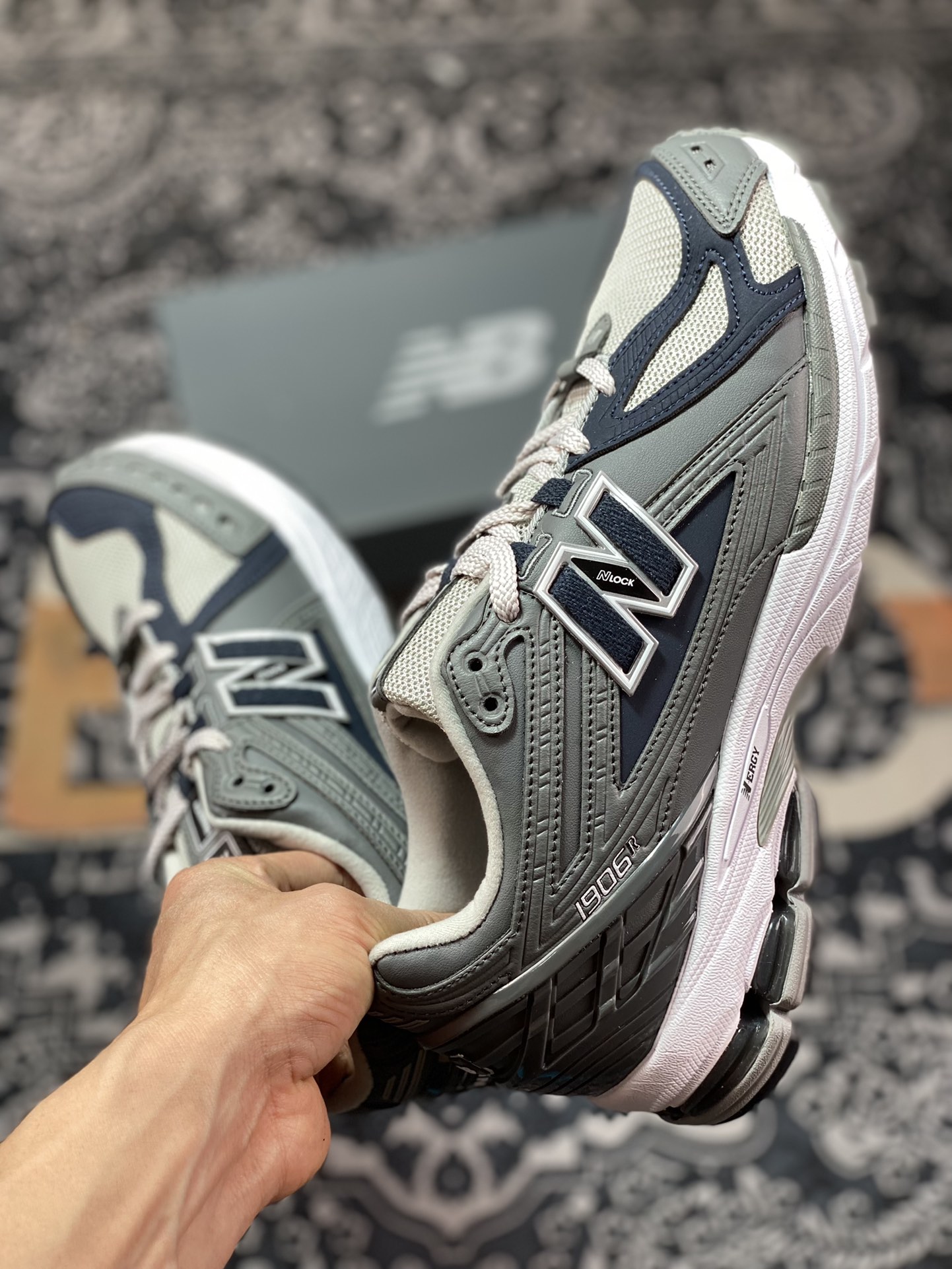 NBNew Balance M1906R Series Retro Dad Style Casual Sports Jogging Shoes ”Leather Cement Gray Dark Blue” M1906RC