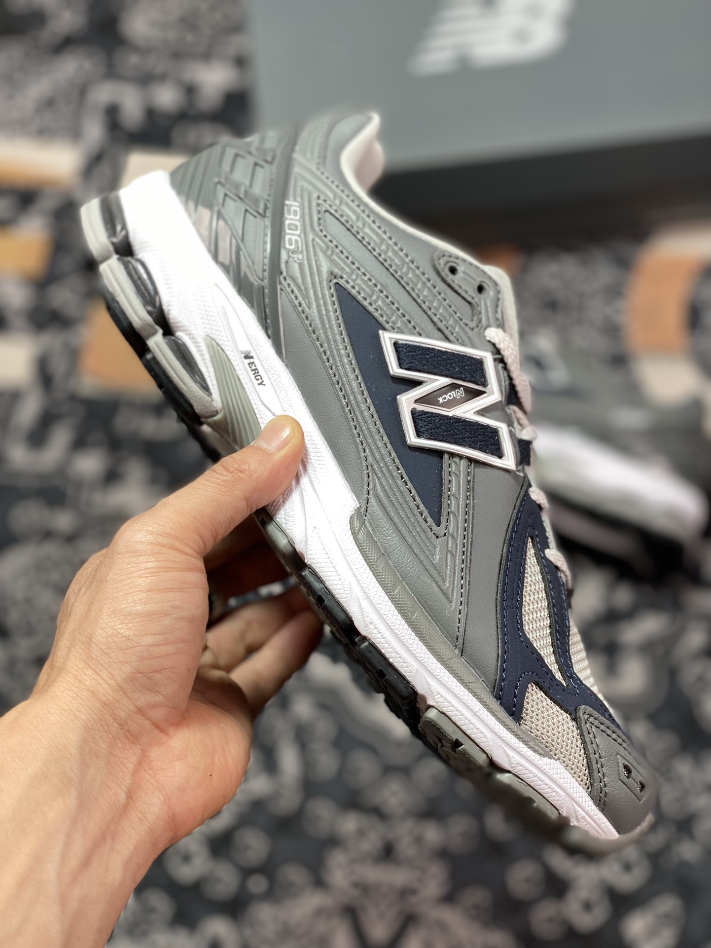 NBNew Balance M1906R Series Retro Dad Style Casual Sports Jogging Shoes ”Leather Cement Gray Dark Blue” M1906RC