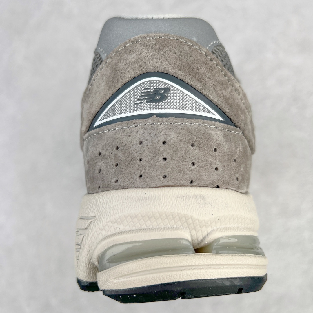 图片[8]-＃M纯原 New Balance ML2002RC 元祖灰 NB新百伦潮流复古织物皮革减震防滑耐磨轻便低帮跑步鞋 原档数据独立私模大底 唯一正确六层组合大底 RB前软后硬 百分百还原原鞋脚感 基于市场现有版本全新升级调整 NB市场最强产物 全网最全配色加持 全套原楦原纸板原厂数据开发 全鞋电脑针车加持 原厂网布 原装进口头层翻毛皮料正确绒感卡色 正确中底拉帮中底网布细节 一比一手工擦旧效果 冲裁组合 匠心打造 耗时两个月开发完成 工艺极其复杂难度可想而知 高端零售专供产物 尺码：36 37 37.5 38 38.5 39.5 40 40.5 41.5 42 42.5 43 44 44.5 45 45.5 46.5 47-选品中心